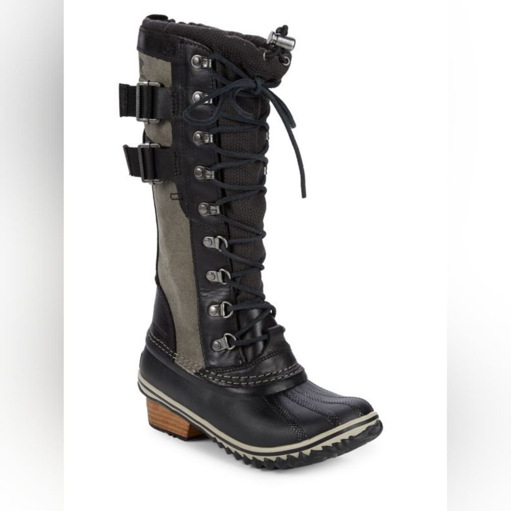 Sorel Carly Black and Brown Lace-Up Winter Boots